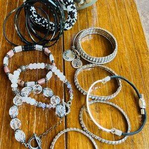 18 pieces, Elegant Silver and Black Women's Bracelet Set